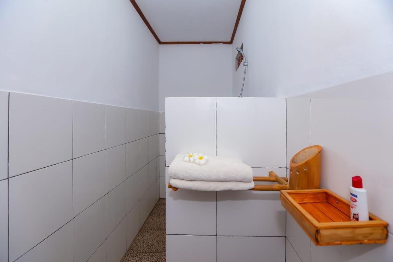 Апартаменты Radika House Гили Траванган Экстерьер фото